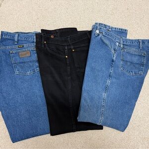 Wrangler George Straight Cowboy Fit Blue and Black Jeans Lot. Size 36 x 34.